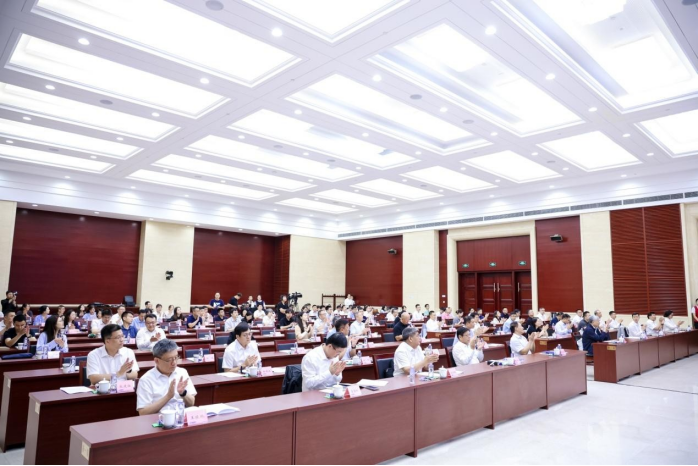 第十五期中国企业大课堂在京举行